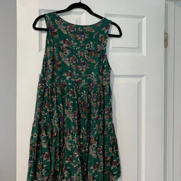 American Eagle green floral pleated tank plunge neckline sundress - Picture 6 of 6